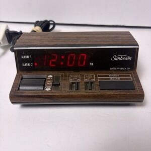 Vintage Alarm Clock SUNBEAM 887-25 LED Wood Grain Made in Hong Kong Tested Works